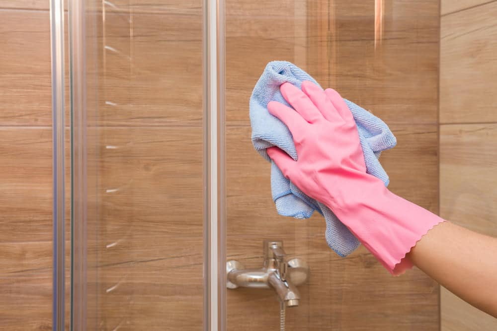What is the best cleaner for shower walls?
