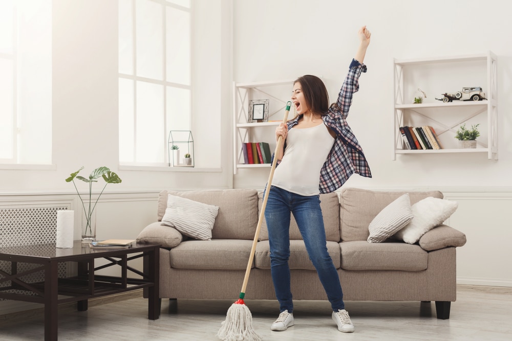 How-to-Make-Housekeeping-More-Fun