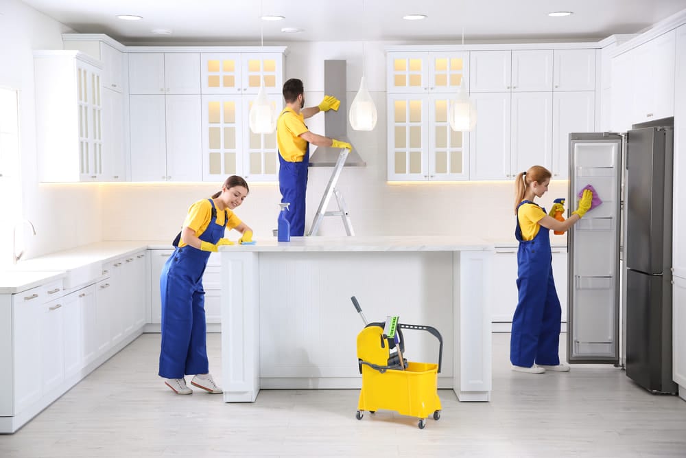 How long does it take to clean a new home